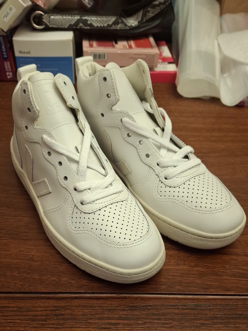 Veja White Leather Amazonian Rubber Soles NWOT